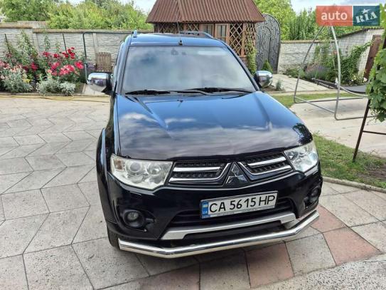 Mitsubishi Pajero sport                    2014г. в рассрочку