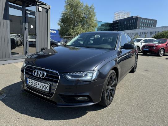 Audi A4 2012р. у розстрочку