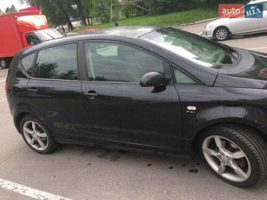 Seat Altea                           2005г. в рассрочку