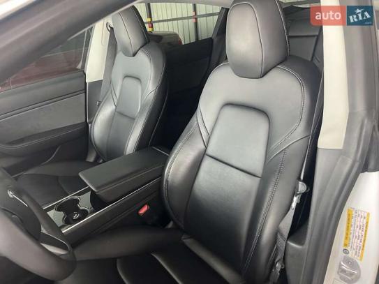 Tesla Model 3
                         2020г. в рассрочку