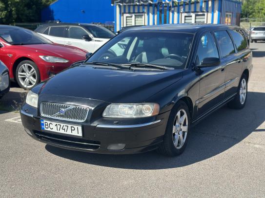 Volvo V70                             2006г. в рассрочку