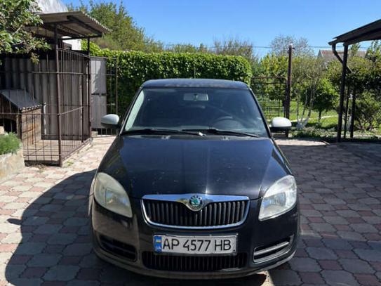Skoda Fabia
                           2007г. в рассрочку