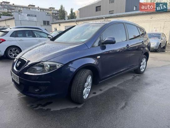Seat Altea                           2008г. в рассрочку