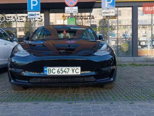Tesla Model 3                         2019г. в рассрочку