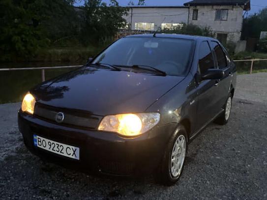 Fiat Siena                           2005г. в рассрочку