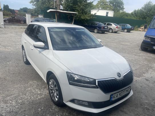 Skoda Fabia 2019г. в рассрочку