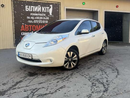 Nissan Leaf                            2014г. в рассрочку