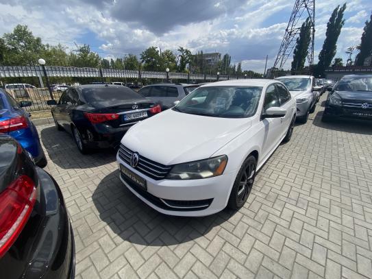 Volkswagen Passat 2012р. у розстрочку