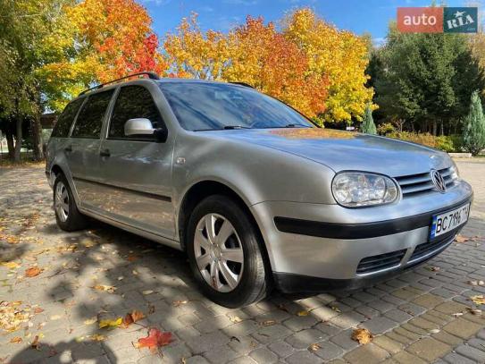 Volkswagen Golf 2001г. в рассрочку