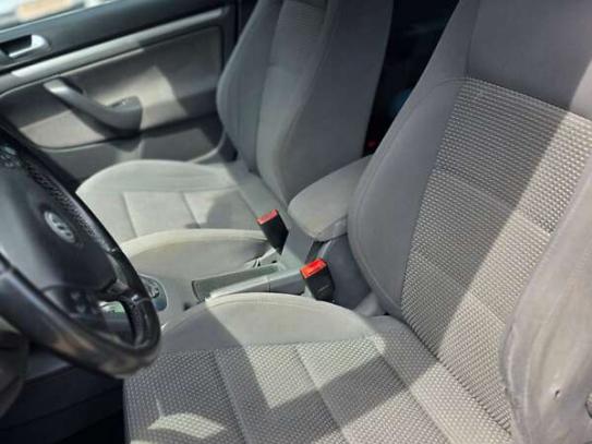 Volkswagen Golf
                            2009г. в рассрочку