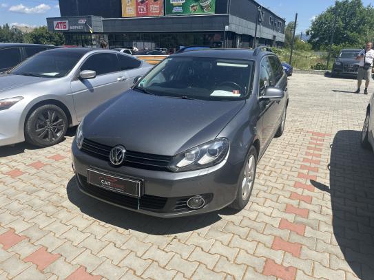 Volkswagen Golf                            2011г. в рассрочку
