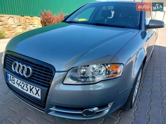 Audi A4                              2005г. в рассрочку