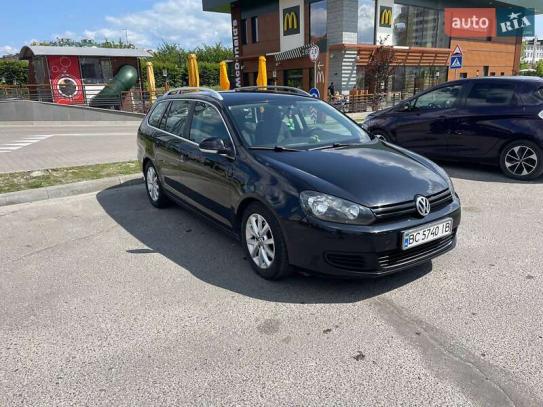 Volkswagen Golf
                            2011г. в рассрочку