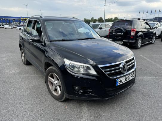 Volkswagen Tiguan                          2008г. в рассрочку