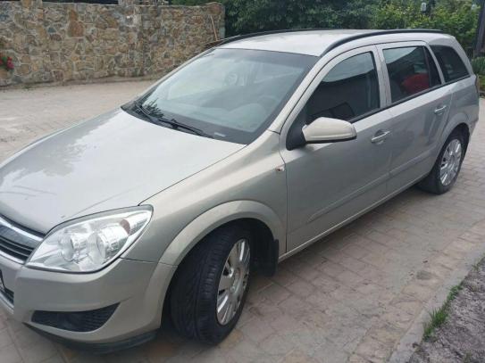 Opel Astra 2007р. у розстрочку