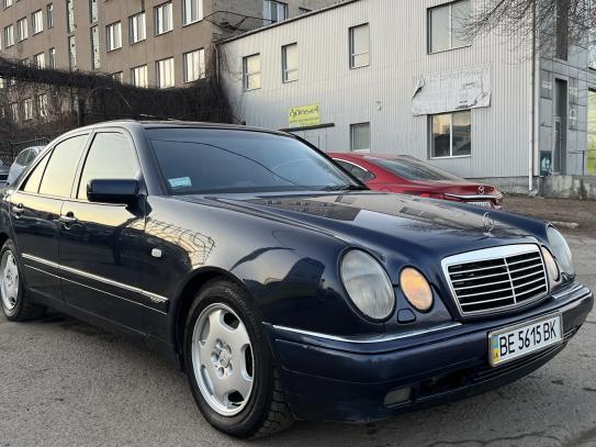 Mercedes-benz E320
                            1997г. в рассрочку