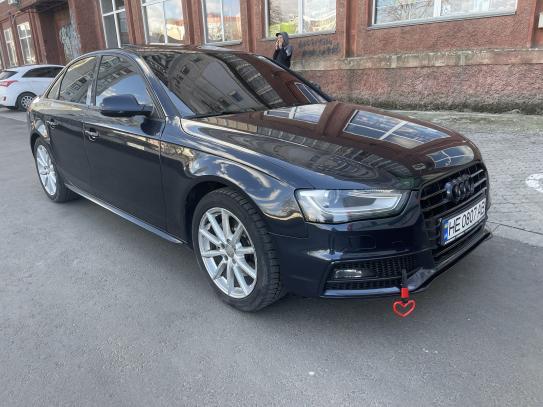 Audi A4                              2015г. в рассрочку