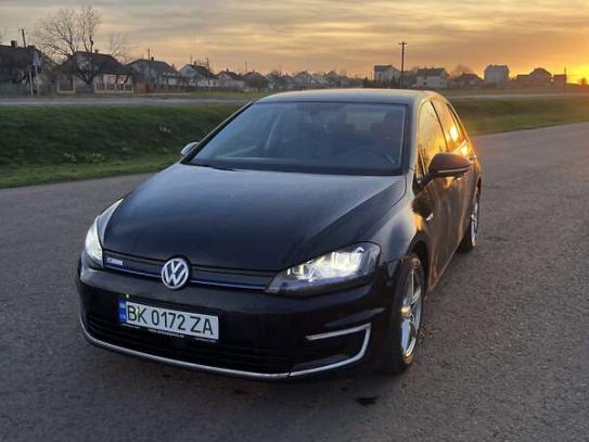Volkswagen E-golf 2015р. у розстрочку