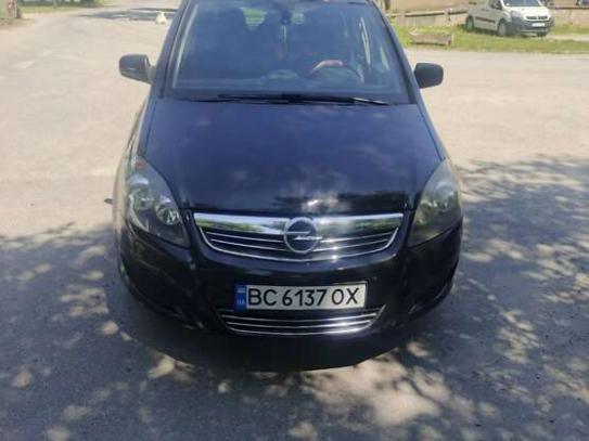 Opel Zafira
                          2011г. в рассрочку