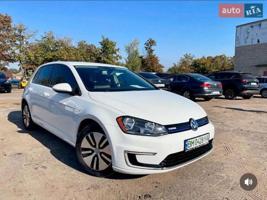 Volkswagen E-golf 2016р. у розстрочку