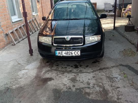 Skoda Fabia                           2005г. в рассрочку