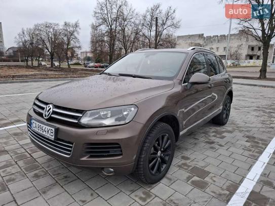 Volkswagen Touareg 2013р. у розстрочку