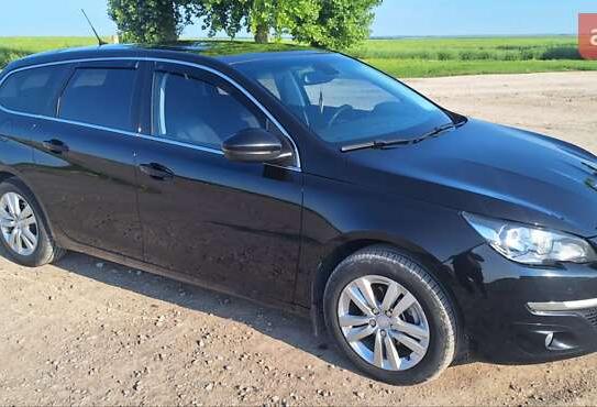 Peugeot 308 2014г. в рассрочку