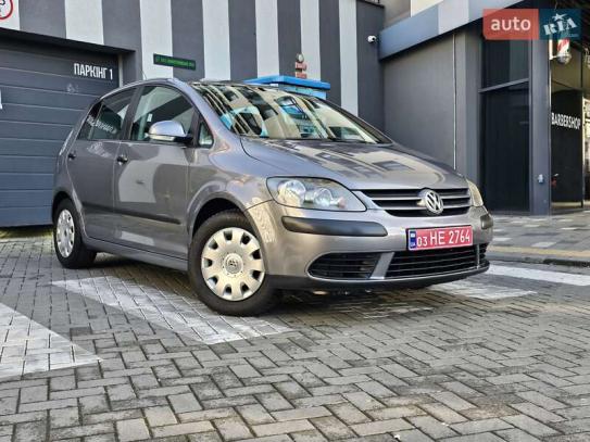 Volkswagen Golf plus 2006г. в рассрочку