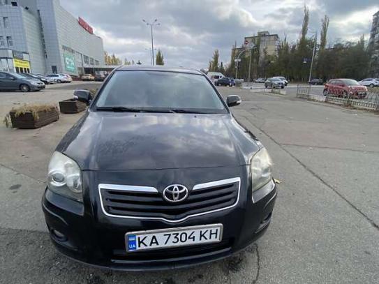 Toyota Avensis                         2007г. в рассрочку