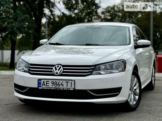 Volkswagen Passat 2015р. у розстрочку