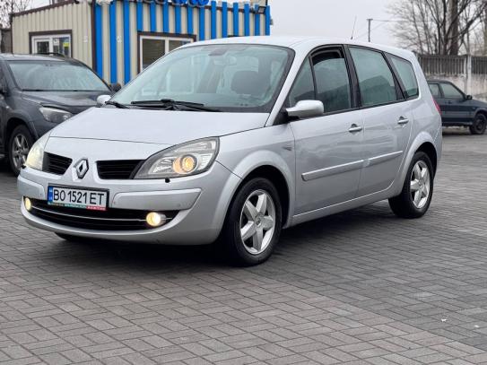 Renault Megane scenic 2006р. у розстрочку