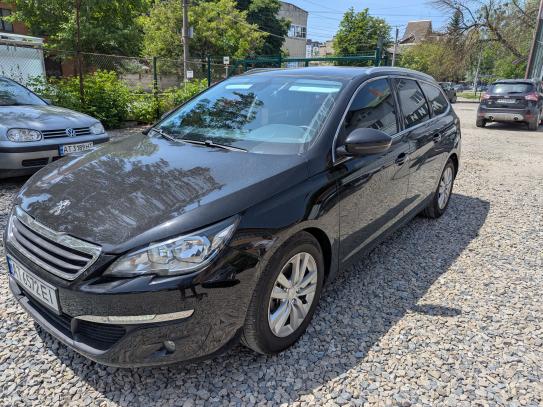 Peugeot 308
                             2014г. в рассрочку