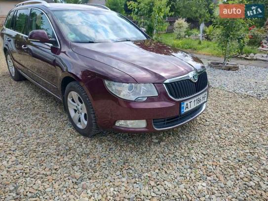 Skoda Superb                          2010г. в рассрочку
