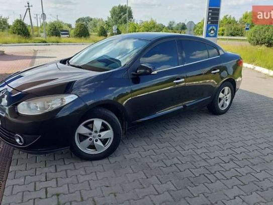 Renault Fluence                         2011г. в рассрочку