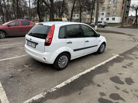 Ford Fiesta
                          2007г. в рассрочку