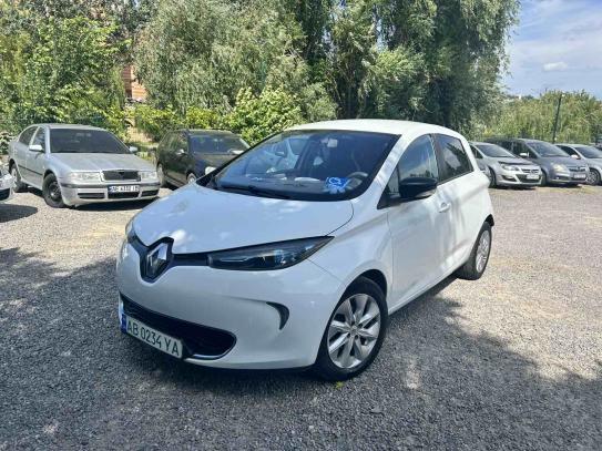 Renault Zoe                             2013г. в рассрочку