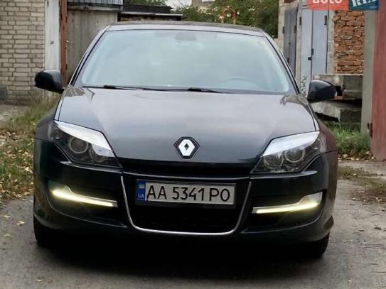 Renault Laguna 2014г. в рассрочку