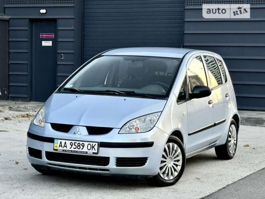 Mitsubishi Colt 2007г. в рассрочку