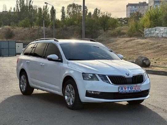 Skoda Octavia
                         2017г. в рассрочку