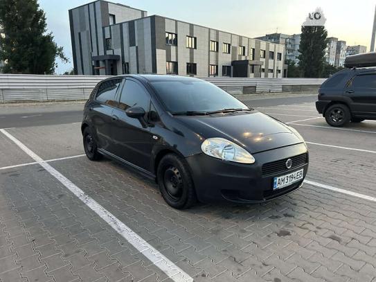 Fiat Punto 2010г. в рассрочку