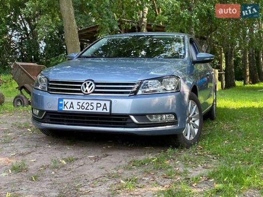 Volkswagen Passat                          2012г. в рассрочку