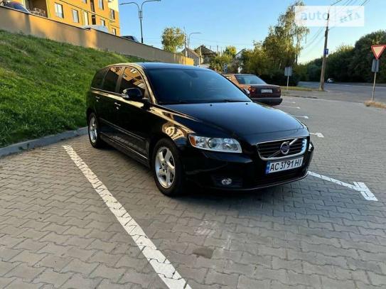 Volvo V50 2012р. у розстрочку