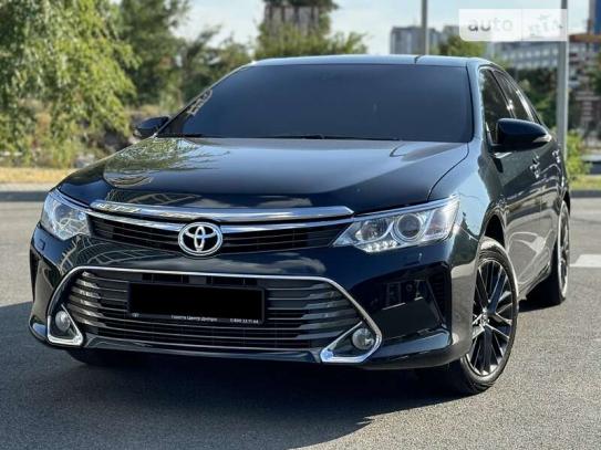 Toyota Camry 2014р. у розстрочку