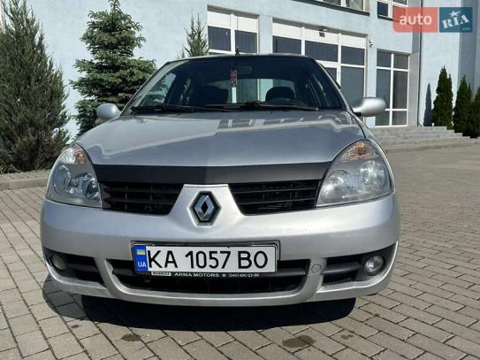 Renault Clio
                            2006г. в рассрочку