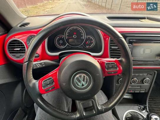 Volkswagen Beetle
                          2013г. в рассрочку