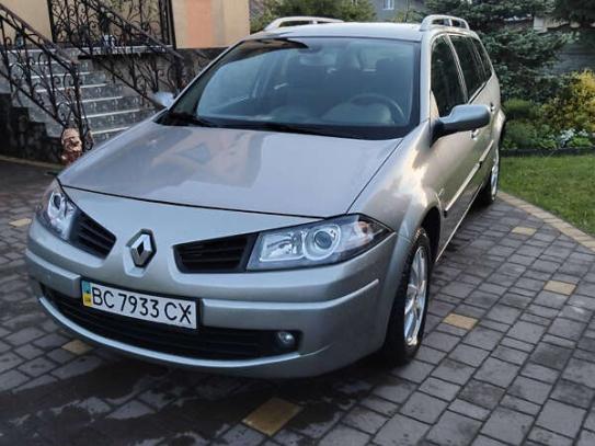 Renault Megane                          2008г. в рассрочку