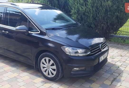 Volkswagen Touran
                          2018г. в рассрочку