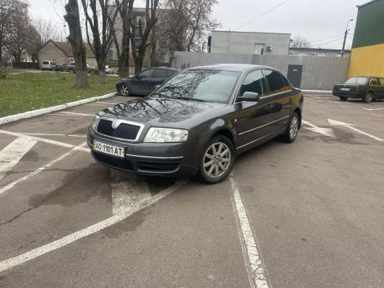 Skoda Superb 2003р. у розстрочку