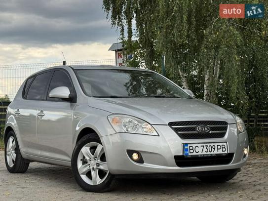 Kia Ceed
                            2007г. в рассрочку