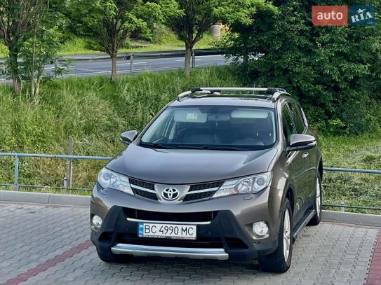Toyota Rav4                            2013г. в рассрочку